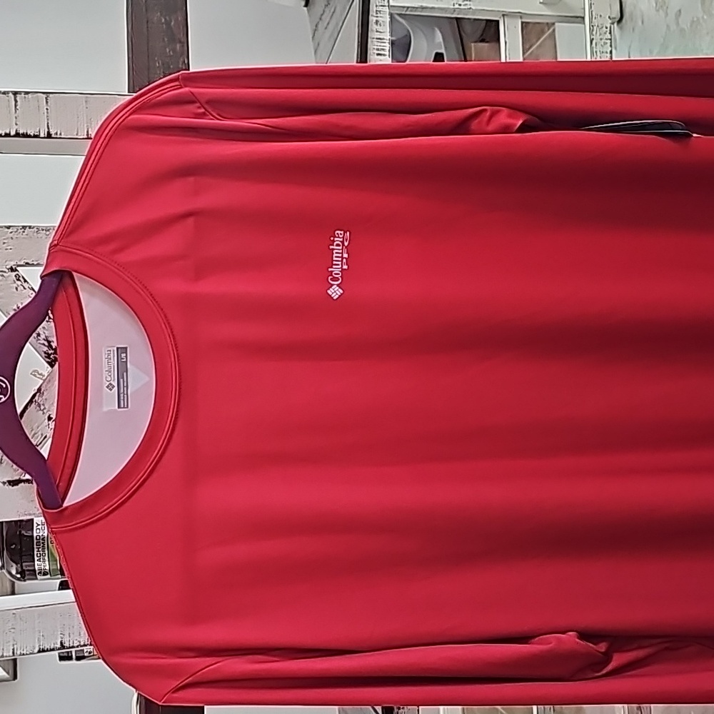Mens Columbia long sleeve shirt